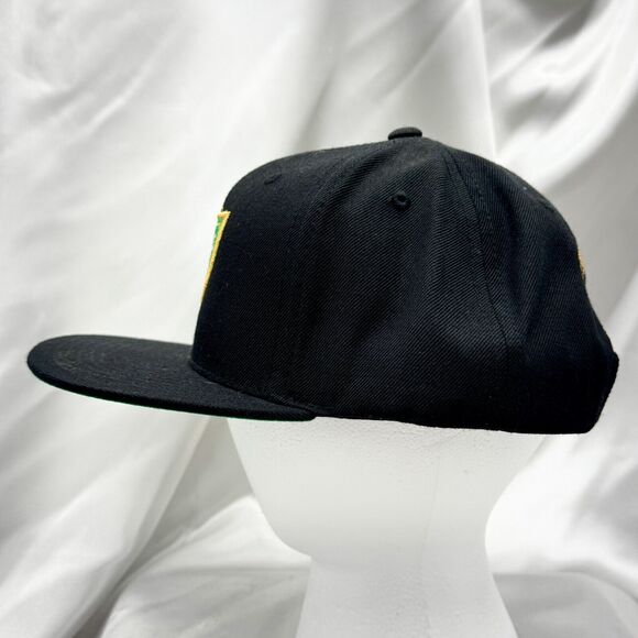 Yupoong Exclusive Game Paris NYC ATL LAX Shield Snapback Hat Black/Green - Picture 4 of 6